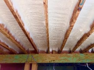 spray foam insulation in crawl space